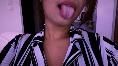 Liliangel nice model photo