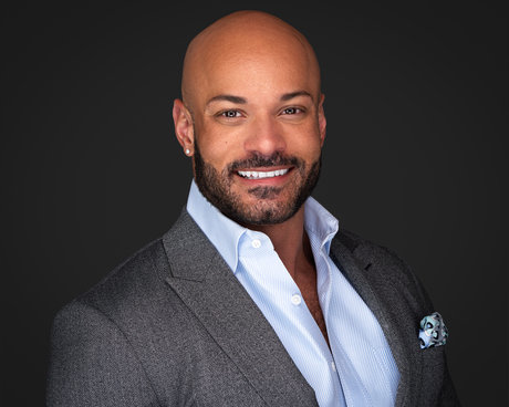 Luis Vieira naked pornstar image