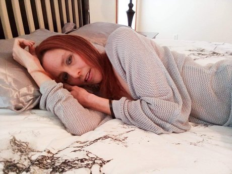 Lily Legend xxx star photos