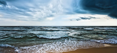 Roxy CM beautiful actress gallery