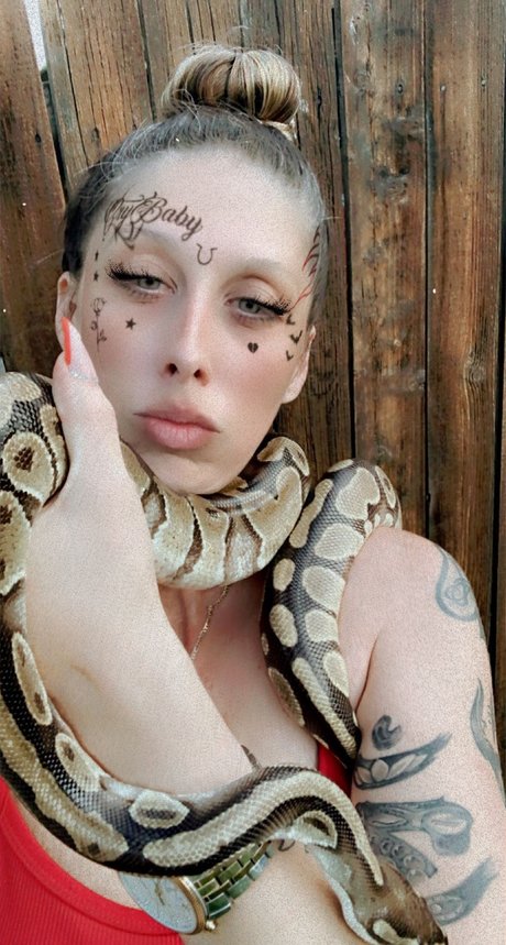 Mandi_ high quality actress image