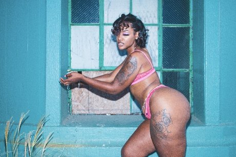 Real nudes actress pictures