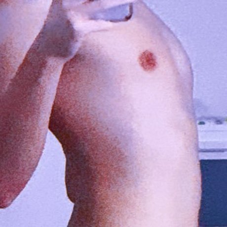 u85894571 star top photo