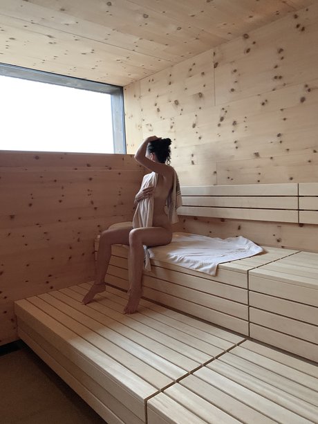 Me Bella pornstar sex galleries