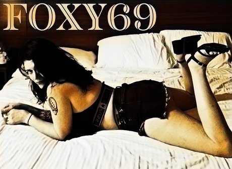 Foxy69 model hot gallery
