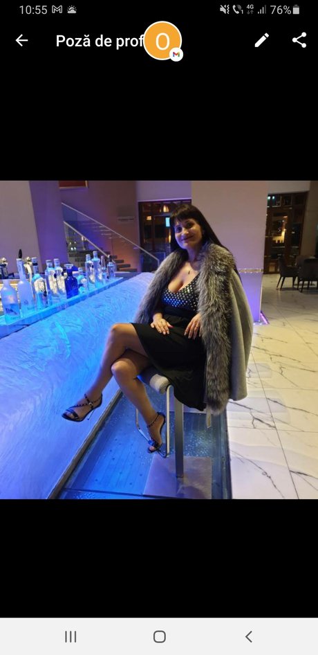 Spicy Mary pretty pornstar pics