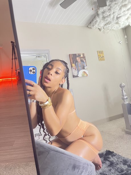 u51916243 erotic model gallery