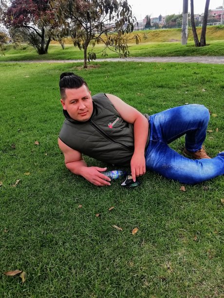 Tomy_ model naked images