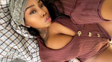 Tru Foeva art actress photos