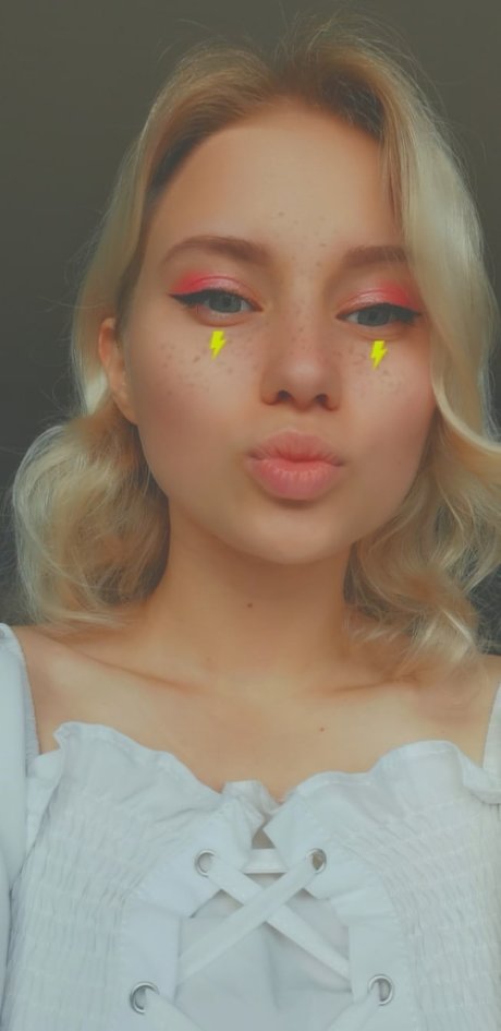 Kisca Luna model pornographic pics