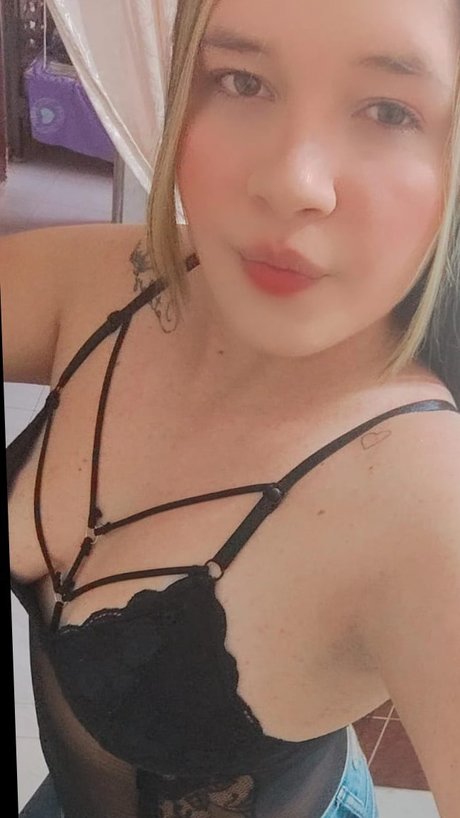 Geraldine cardona nude star pictures