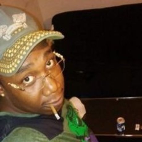 Quel Azz nice pornstar img