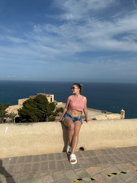 Magie naked actress image