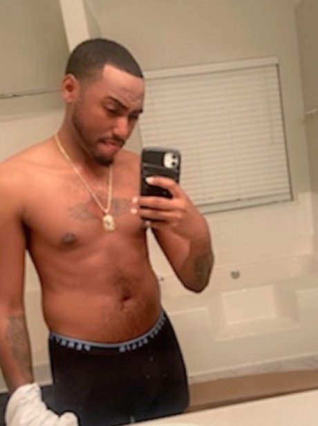 pregnant ebony onlyfans art nude photo