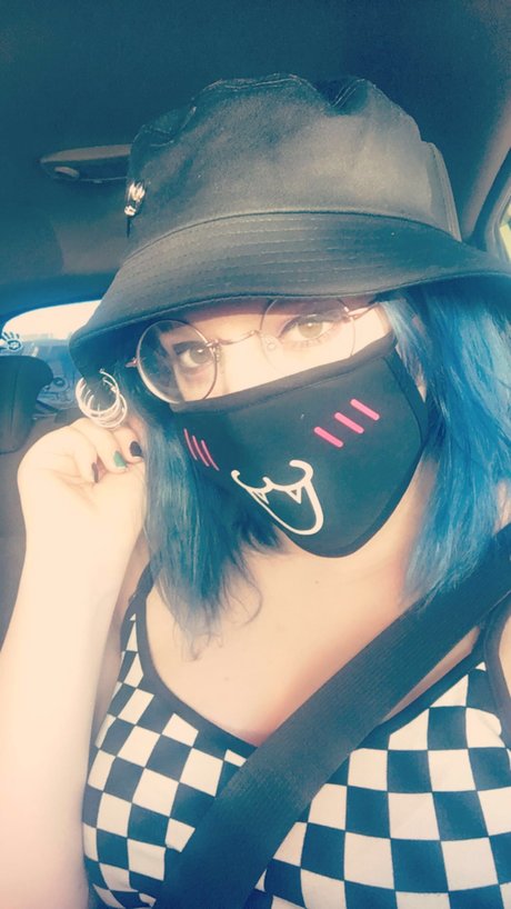 Aloys Yeh nudes model picture