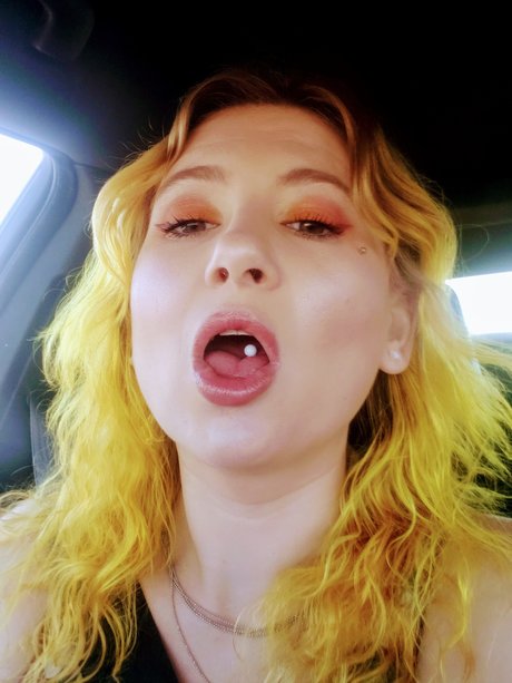 Sexy Sophie naked pornstar archive