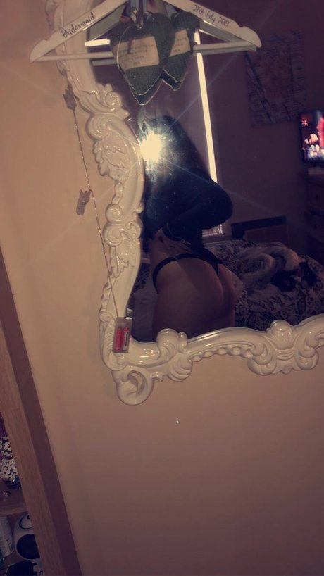 _tay model nudes pictures