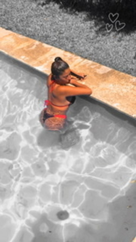 Cristaaal naked model galleries