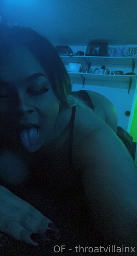 THROAT VILLAIN model beautiful photo