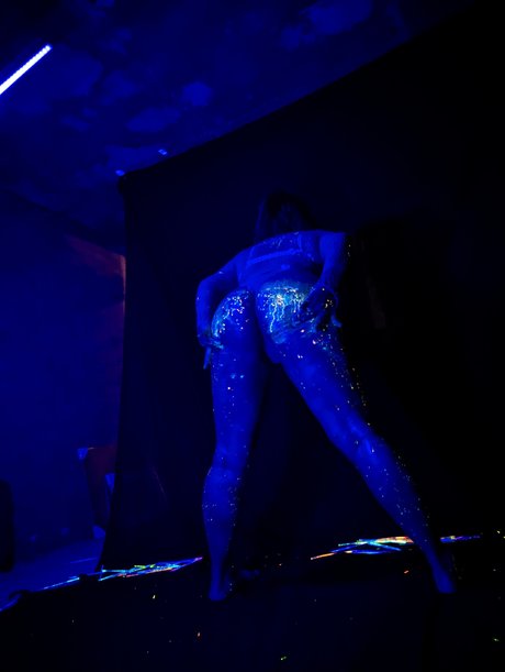 Tia Maria exclusive model pictures