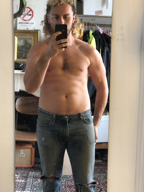 jacko naked star photos