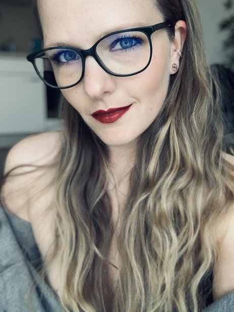 Feeygirl pornstar high quality picture