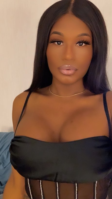 Tiffanylola star top image