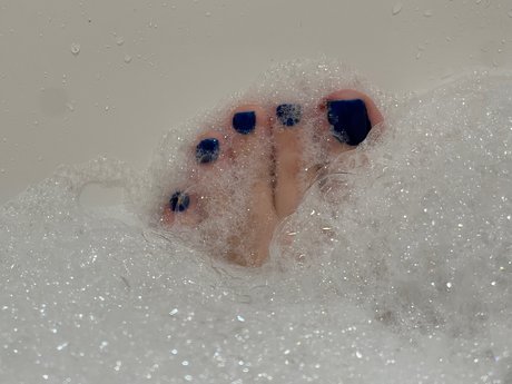 Sensual Steps nude pornstar img