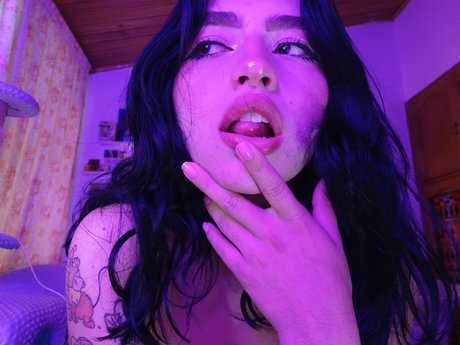 valen foc nudes actress gallery