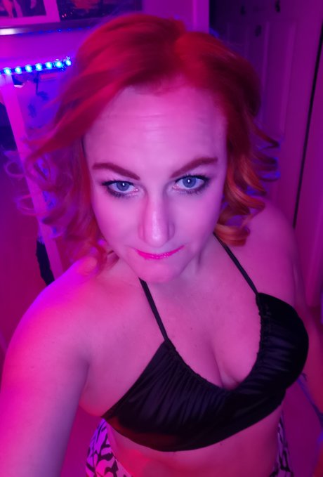 MadameRouge sex actress photos