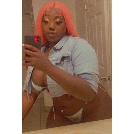 Royal Mulaah hot actress picture