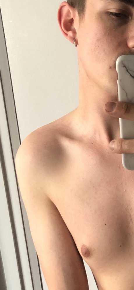 That French Twink art pornstar pic