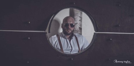 THE BEARDED CAVEMAN pornstar high quality photo