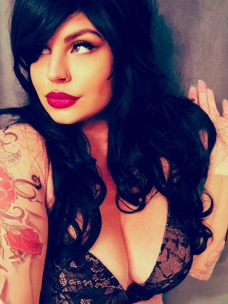 Madison Malloy sex model photos