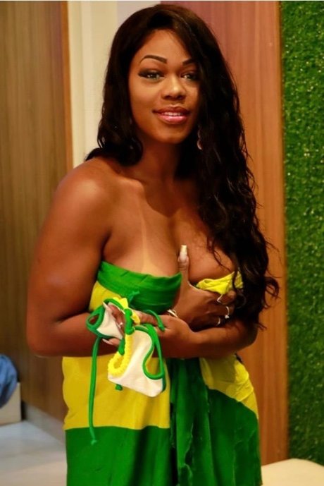 sumoreno porn model pictures