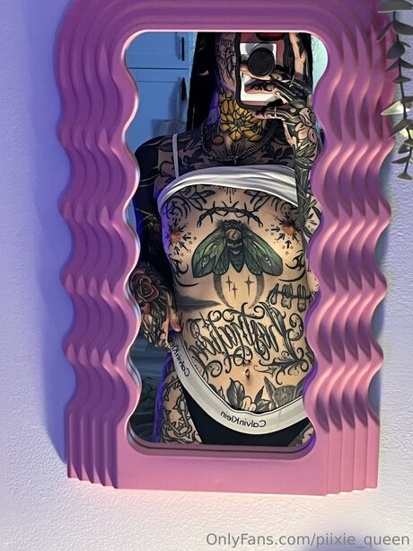 Piixiequeen pornstar nude pics