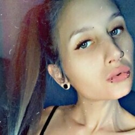 willow reign beautiful star img