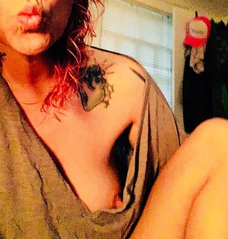 Seven Lee nudes actress pics