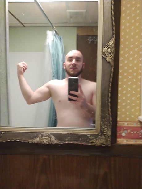 Joseph Yeomans pretty pornstar photo