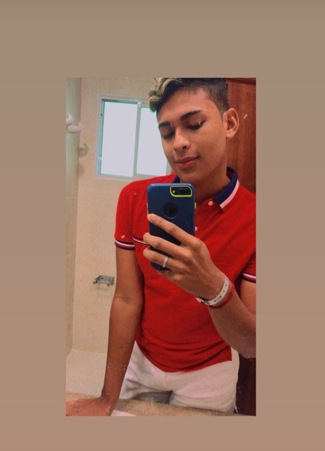 Ricardo Aguilar erotic star pic