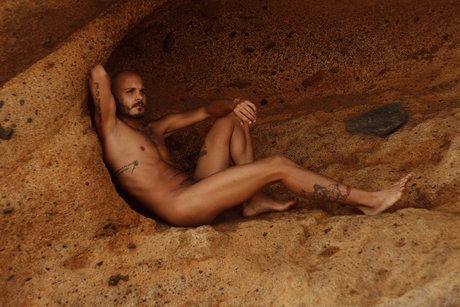 Miguel Reyes porn model img