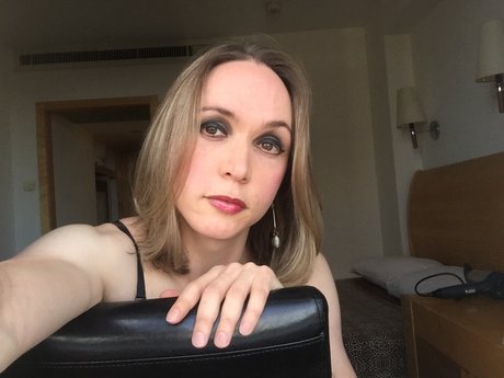 Pietra Valsecchi erotic star galleries