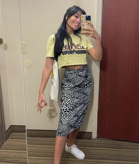 Reyna Morena pornstar art gallery