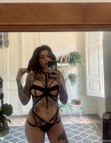 Slava Satana nice actress photo