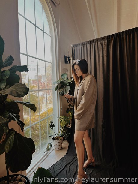 Lauren Summer top pornstar photos