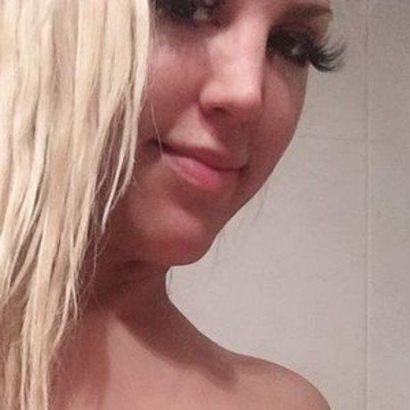 Blondie Fesser xxx star pictures