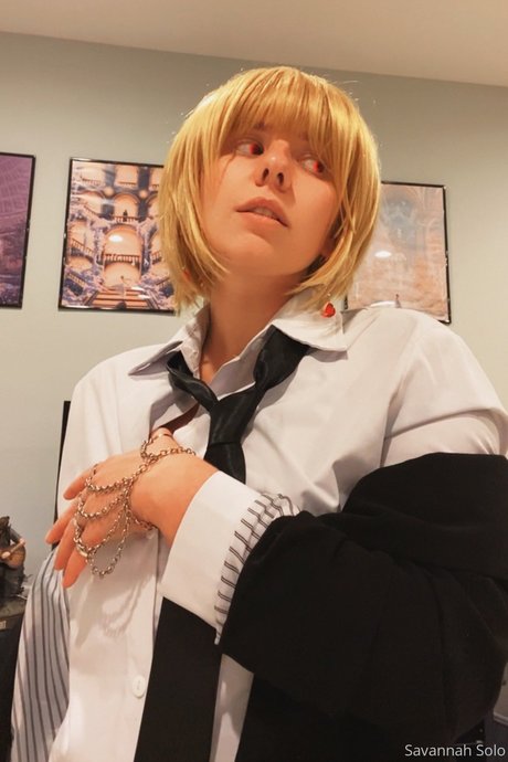 Savannah Solo pornstar nude pics