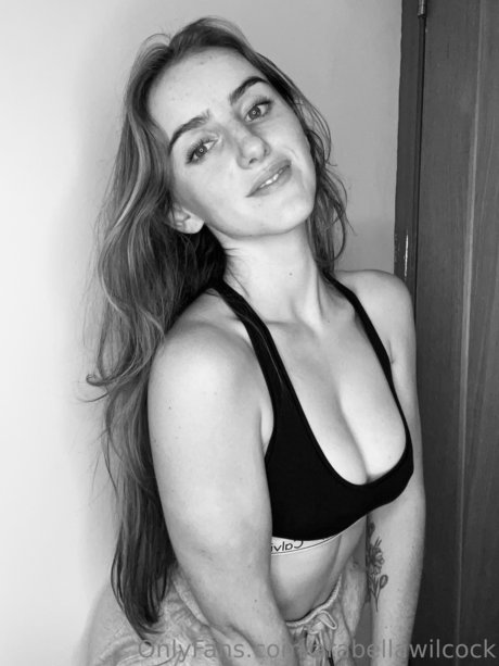 Arabella wilcock model erotic photo