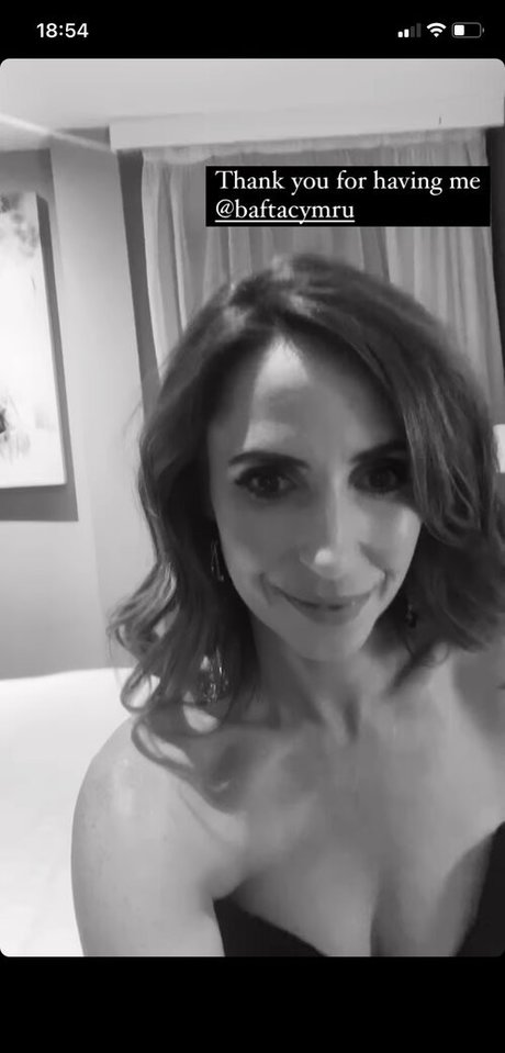 Alex Jones art star photo