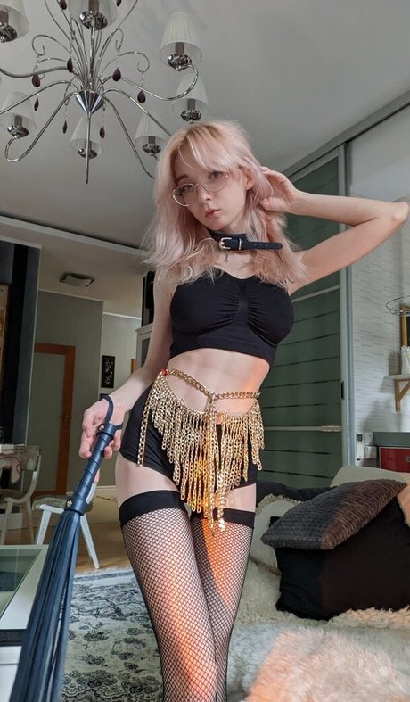 Alice Moon model exclusive galleries